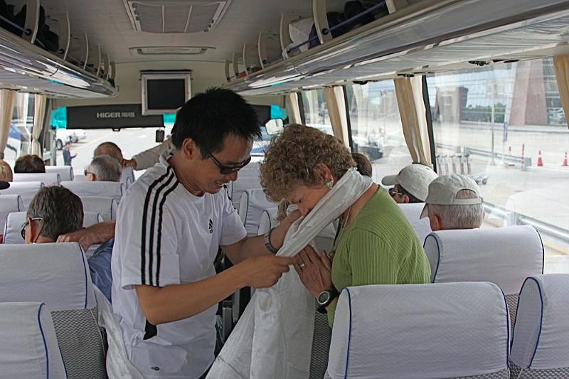 002 Tsering offering ashi kata to Marian.jpg